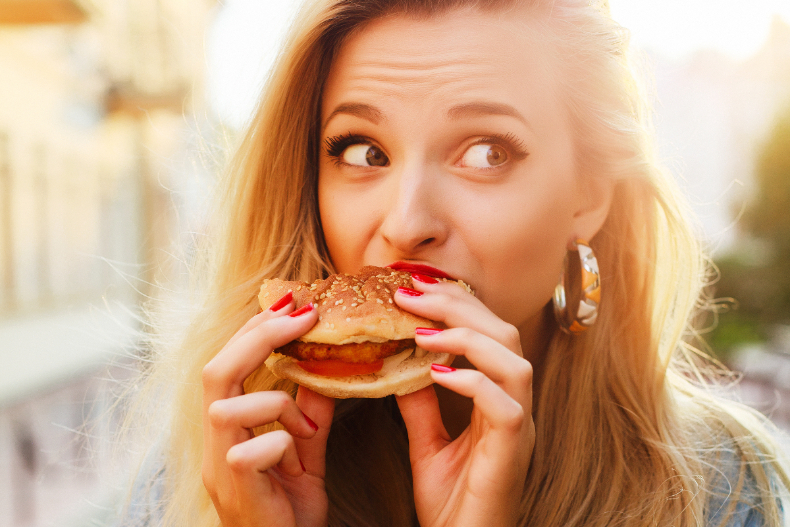 孙艺珍|孙艺珍、孔晓振公开运动习惯!让你不自觉就练出细腰、大长腿