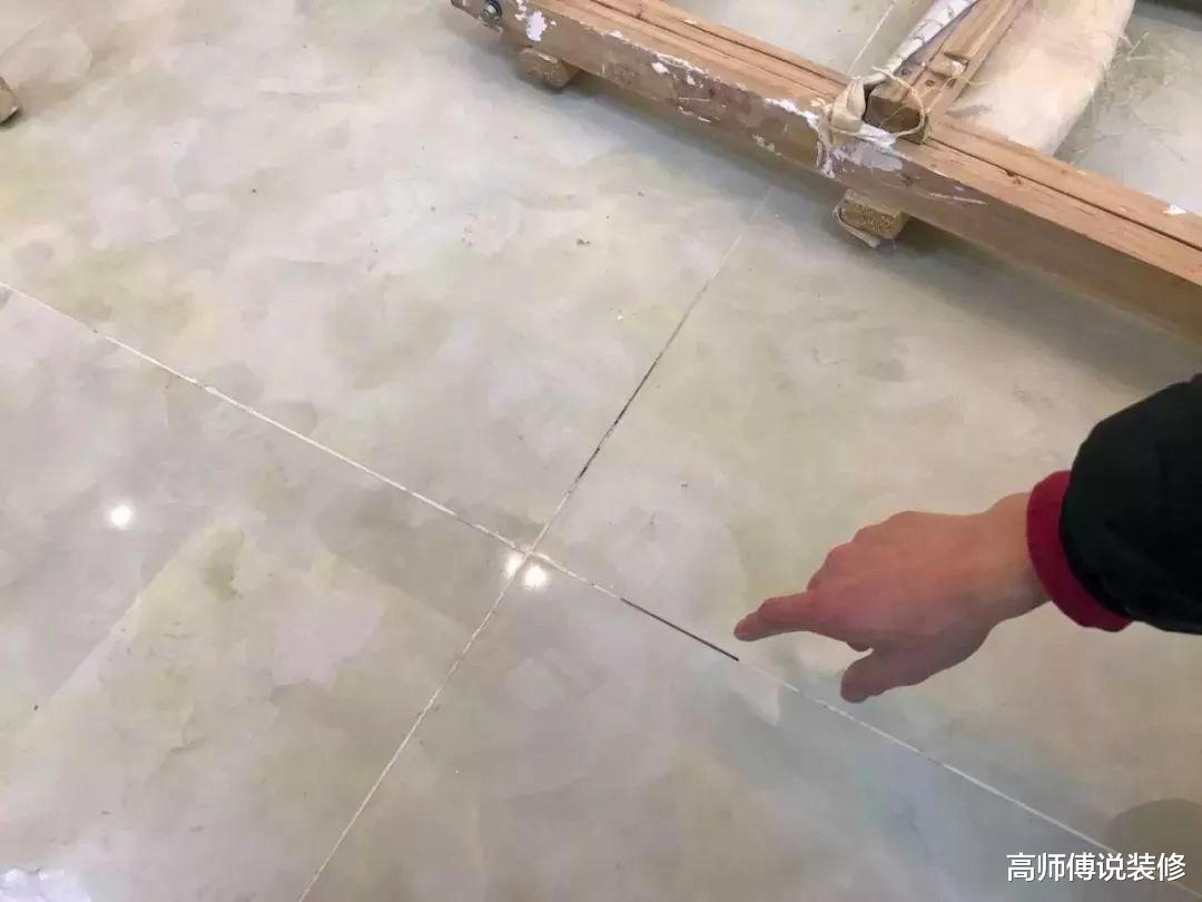 高师傅说装修 装修新房，铺贴瓷砖需要留缝隙吗？现在流行这样做，实用更上档次