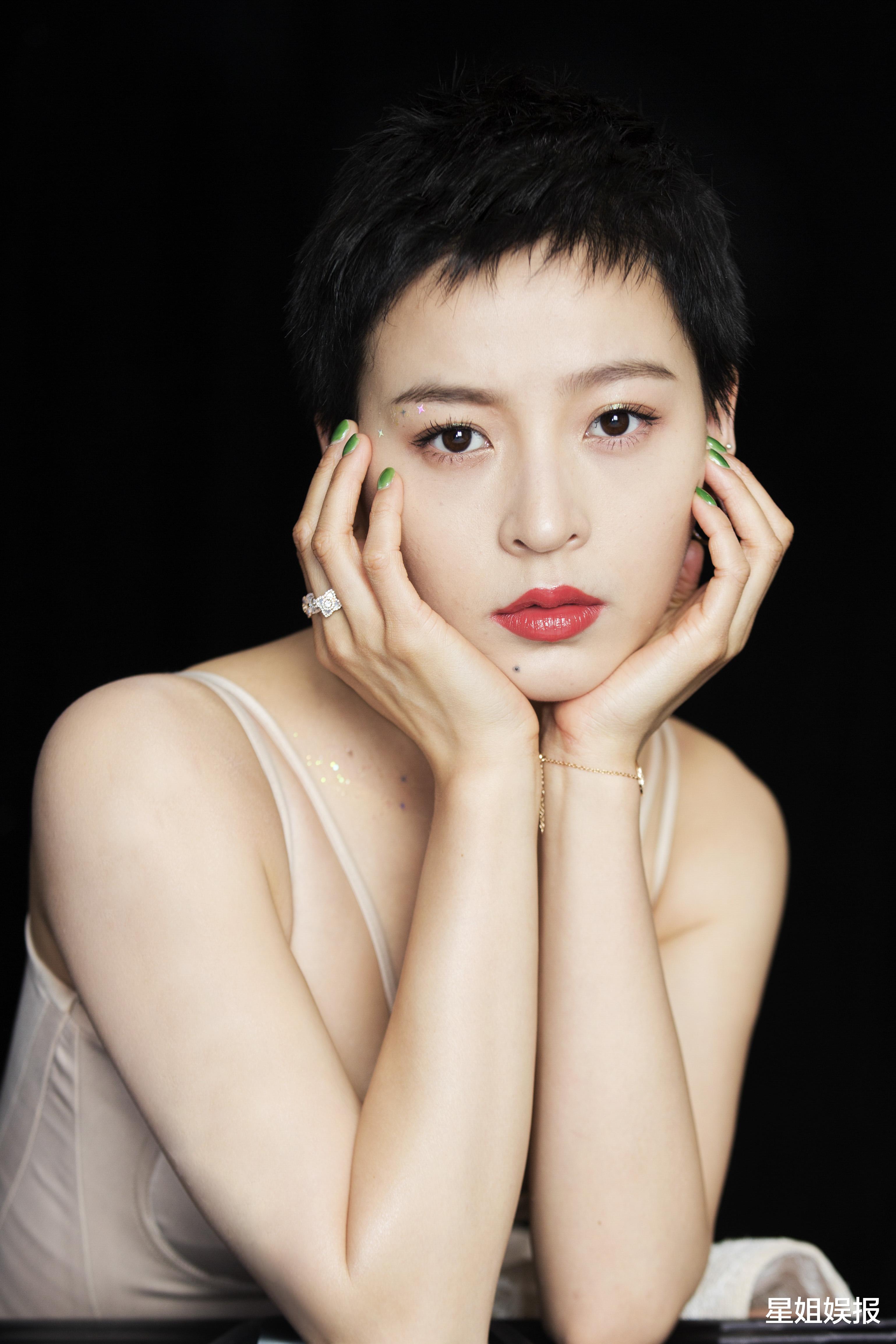 宋楠|因《柜中美人》出道，和赵露思是朋友，她还曾是高圆圆公司艺人