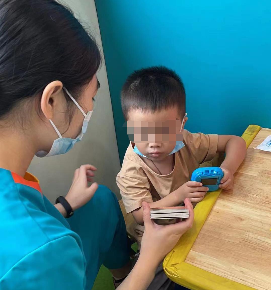 粤儿悦康 天使讲堂：孩子注意力不集中？先看看孩子的视觉追踪能力