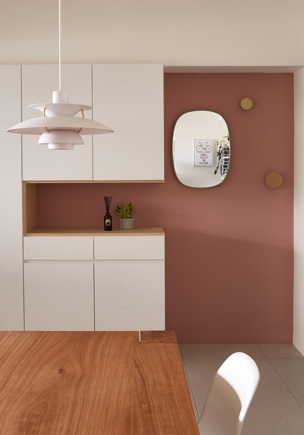 巧用色彩让30年老宅焕发新生，全屋明亮清爽温暖自然，效果真不错