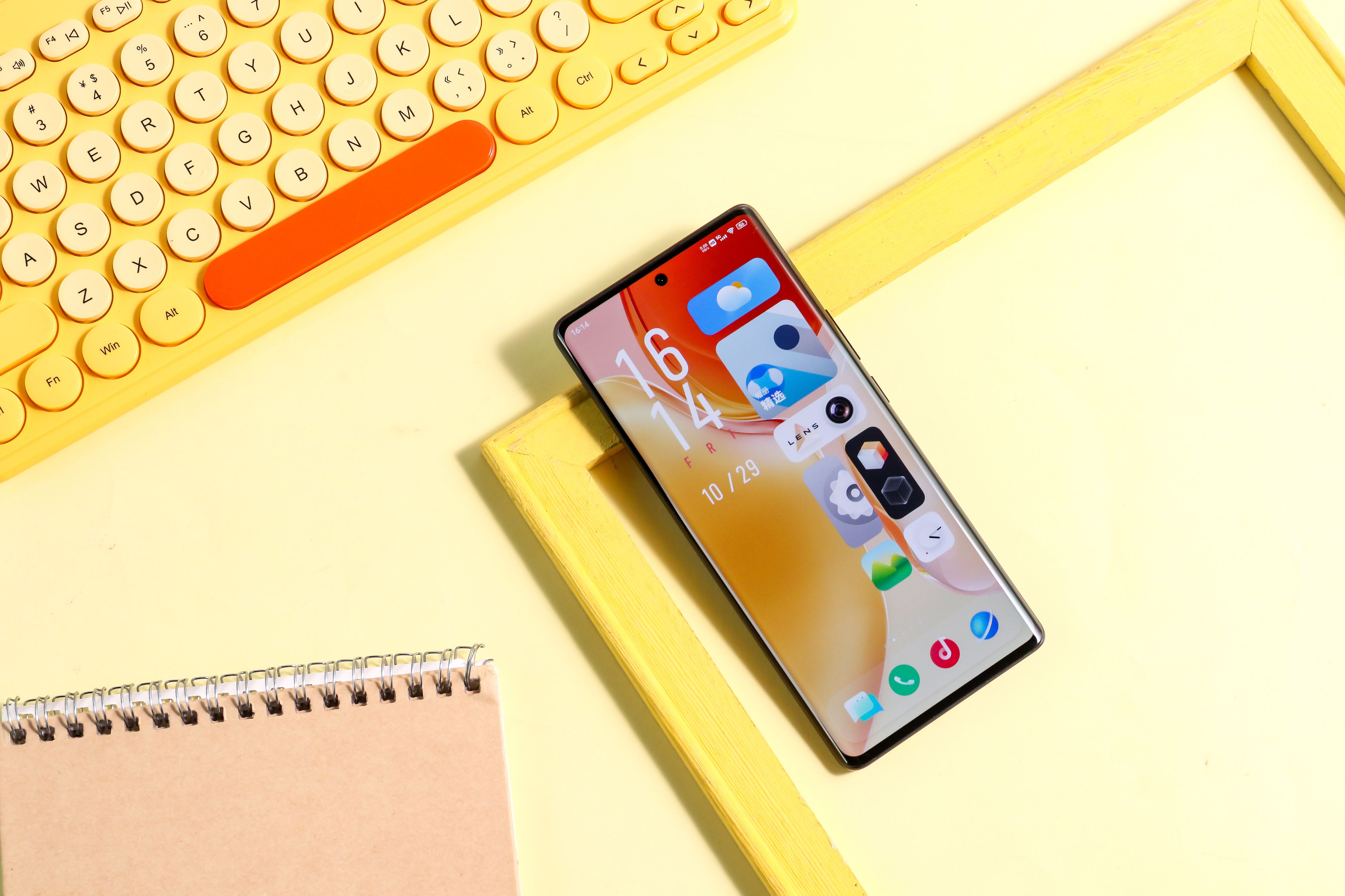 显示器|vivo X70 Pro+堆料豪华，影像实力顶尖，顶级2K 屏视觉效果更惊艳