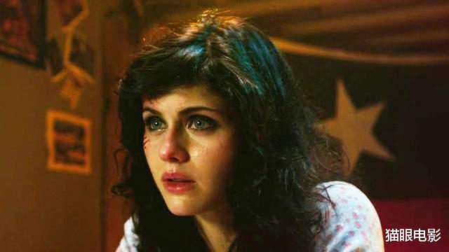 达达|35岁达达里奥魔鬼身材！抹胸黄色蓬蓬裙，网友：疯狂保存