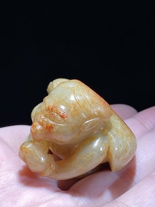 和田玉籽料|宋 和田玉籽料 红沁 玉迦楼罗神鸟 把件 摆件