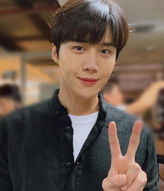 金宣虎向前女友道歉，承认逼她堕胎，粉丝：房子还没装修就塌了？