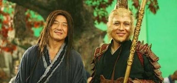 李连杰|李连杰饰演的齐天大圣，曾被一位老艺术家嘲讽：他应该去养只猴！