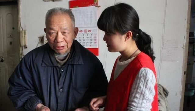 映秋小伊 退休老人坦言：有儿女的，千万不要平均分财产，否则将来矛盾多多