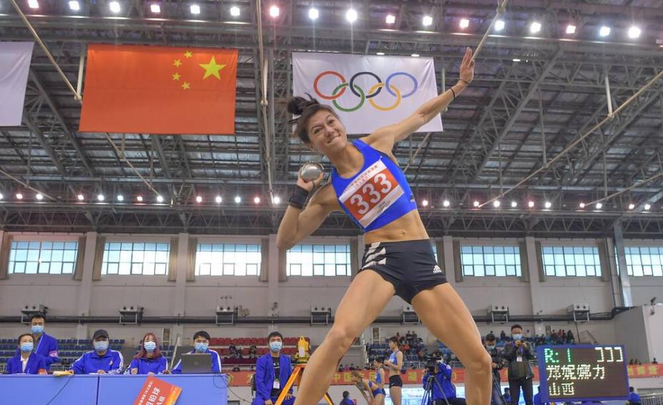 郑妮娜力|美女选手郑妮娜力：放弃加拿大国籍，顶着骂名加入中国：我不后悔