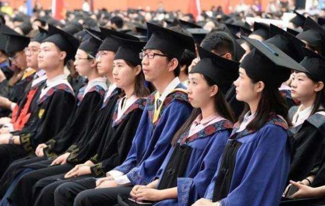 高校|教师资格证面试，2类学生提前拿到“合格证”，其他人不用羡慕