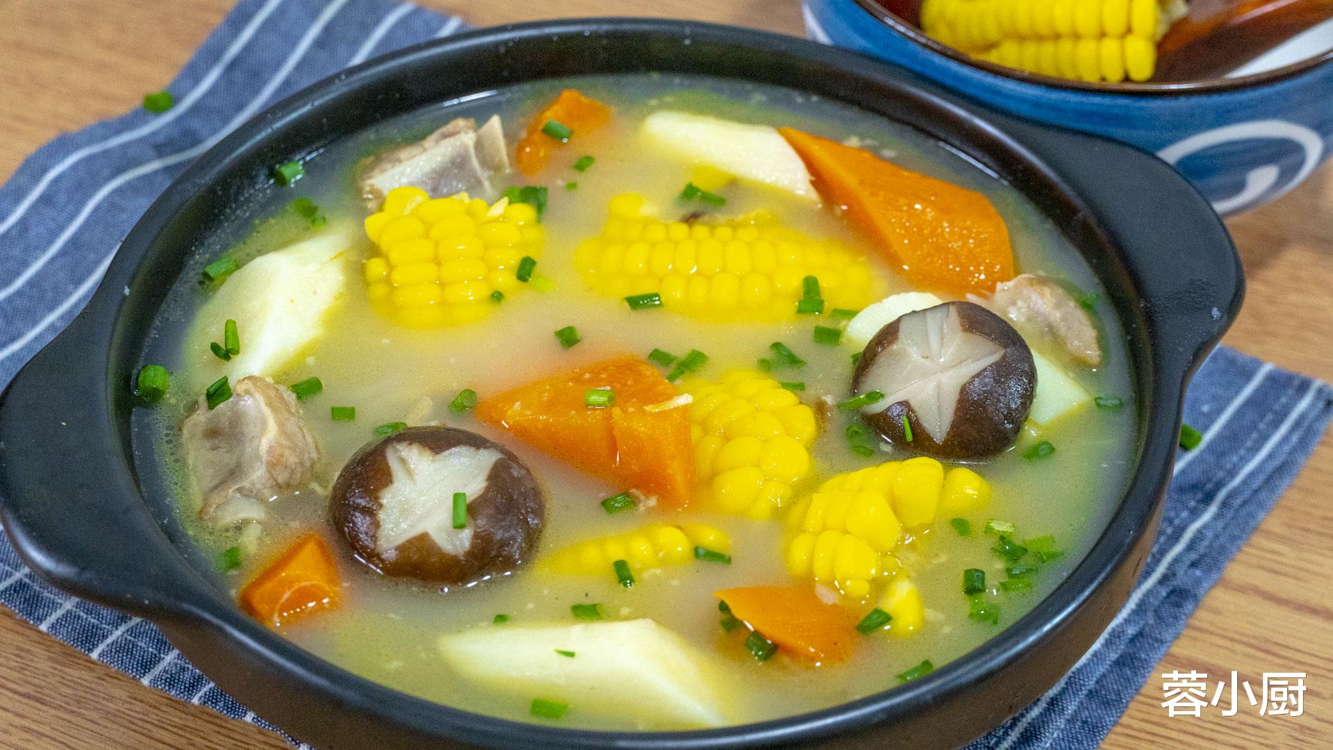 猪皮|秋冬干燥寒冷，女人要多吃6种食材，补水又驱寒，面如桃花显年轻