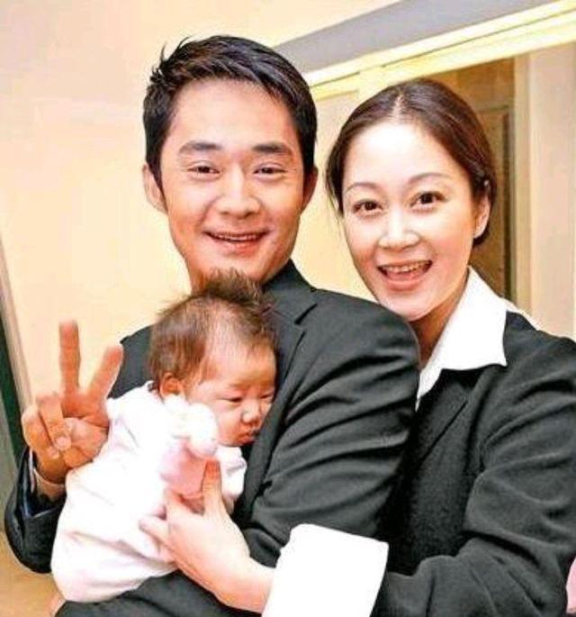 蒋勤勤|她遭闺蜜蒋勤勤和丈夫出轨，两次离婚后烧炭自杀，生命定格在44岁