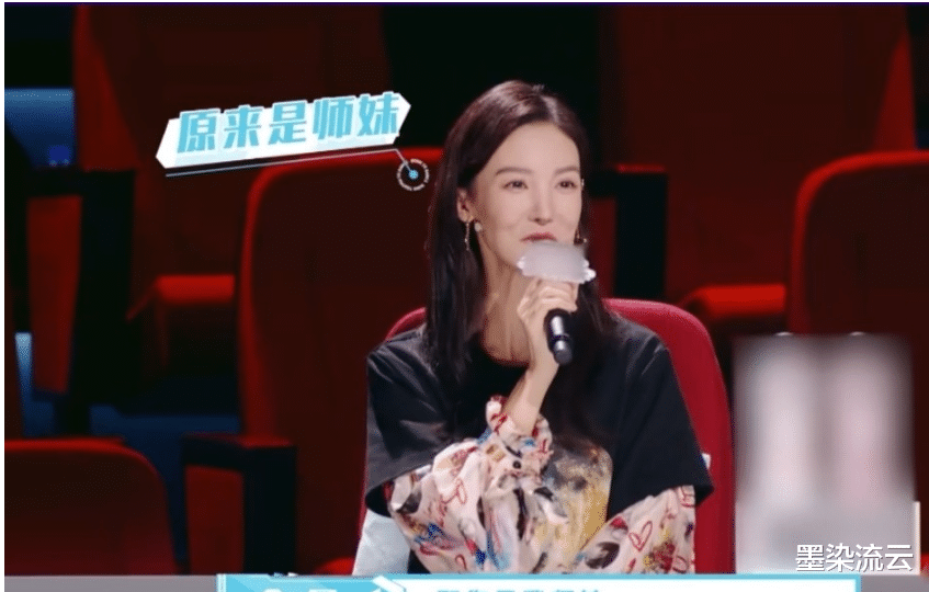 朱之文|金晨在导师席上考核学员，偶遇学妹学员十分激动，直接甩开包袱狂聊
