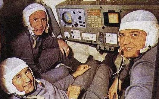 宇航员 1971年，苏联3名宇航员因大意酿成悲剧，体液沸腾40秒在太空丧命