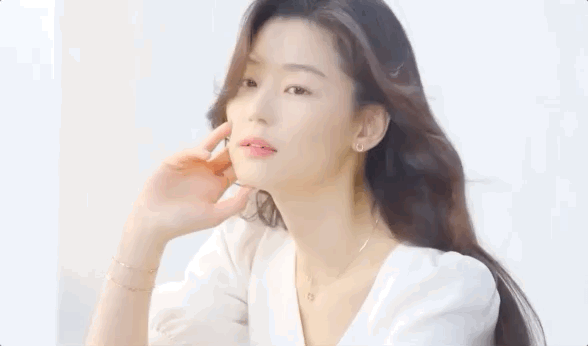 好物官|花6100元打抗老针的女人,却一条皱纹都去不掉!到底是啥原因?