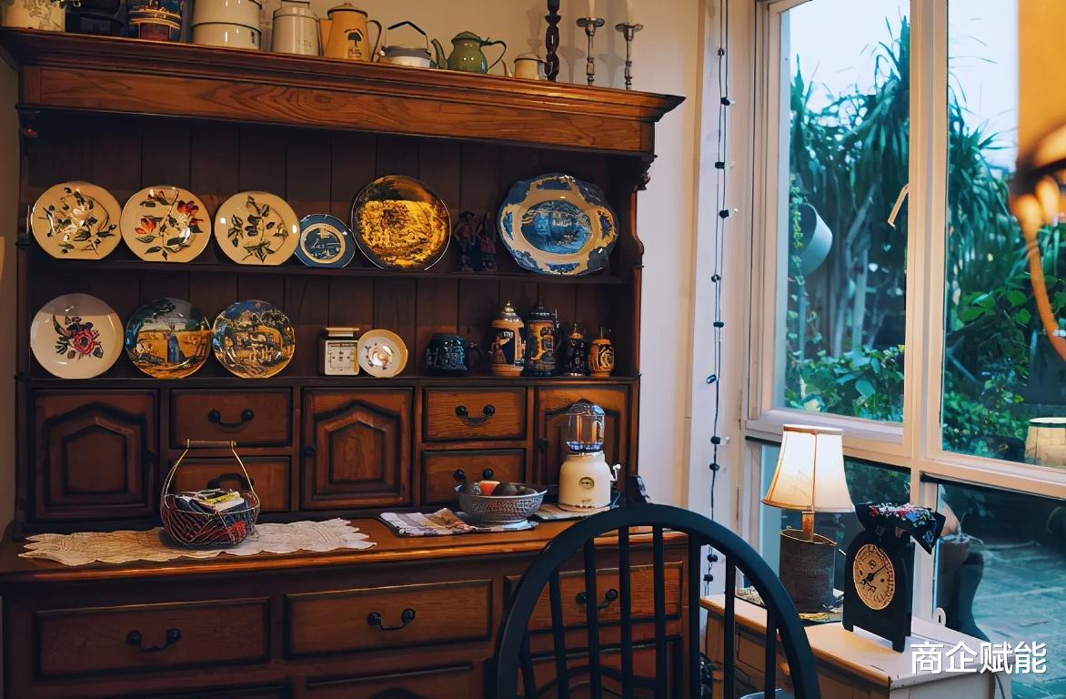 商企赋能 退休阿姨的养老生活，把生活过成诗，这才是真正的“芳华”