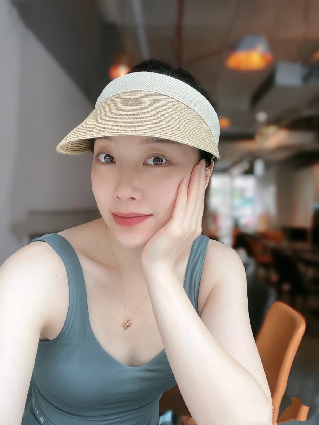 27君|没有什么是一个背心解决不了的,皮肤白就应该大胆一点着装!