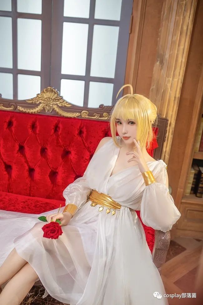 尼禄|cos：?FATE 尼禄睡衣cos正片