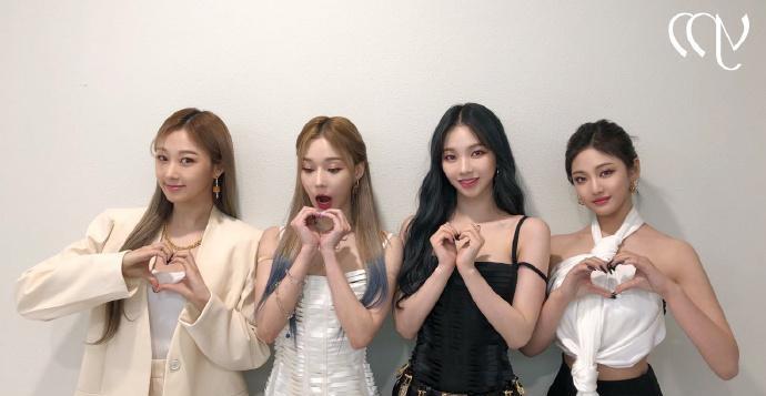 明星素颜|宝儿将二次出道，携手泰妍等人气成员共组女团，成员名单曝光