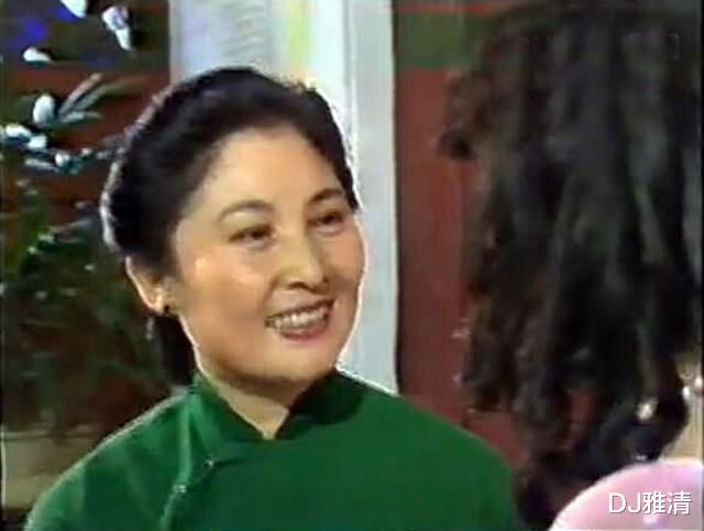 乱世三美人|33年后《乱世三美人》演员今昔对比，如今莫梓江82岁，普超英61岁