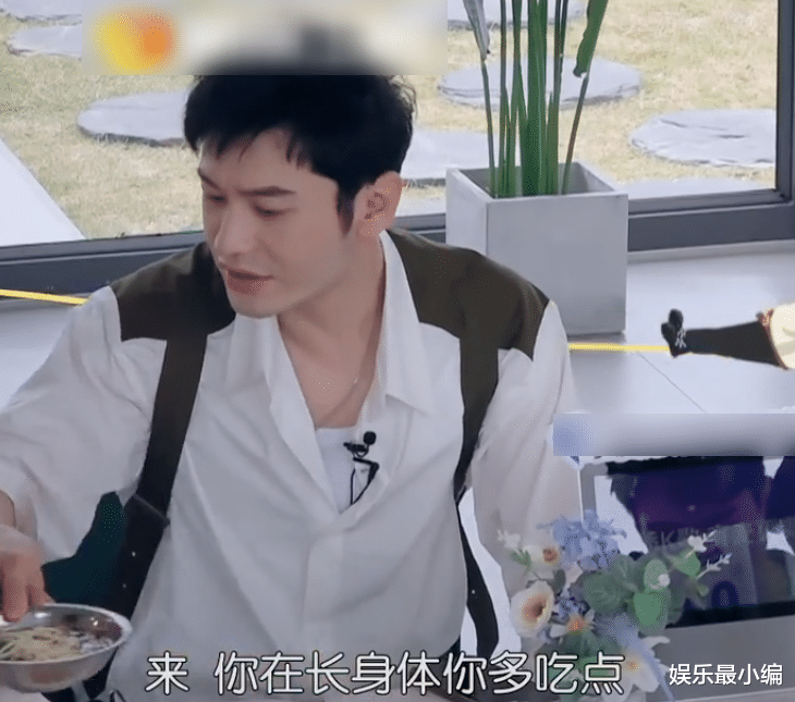 节食减肥|黄晓明1碗面只吃1根，节食减肥危害太大，身材管理也要有方法