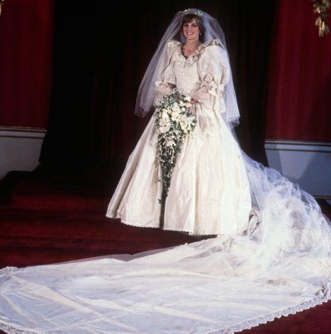 戴安娜王妃的結婚照，還原1981年轟動全球的世紀婚禮！你看過瞭嗎-圖7