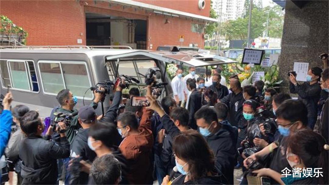 吴孟达|吴孟达的遗体告别仪式上，出现了让人愤怒的一幕...