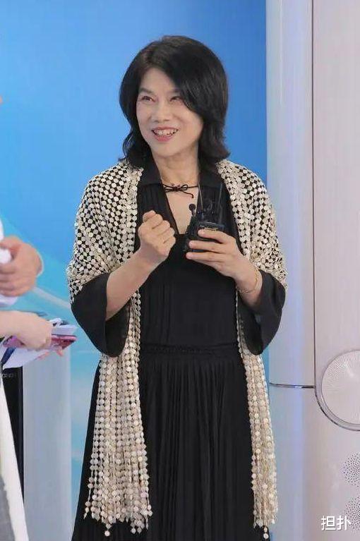 格力电器|在银行存了900多亿，一年的利息就达37亿，她才是电器界的女首富