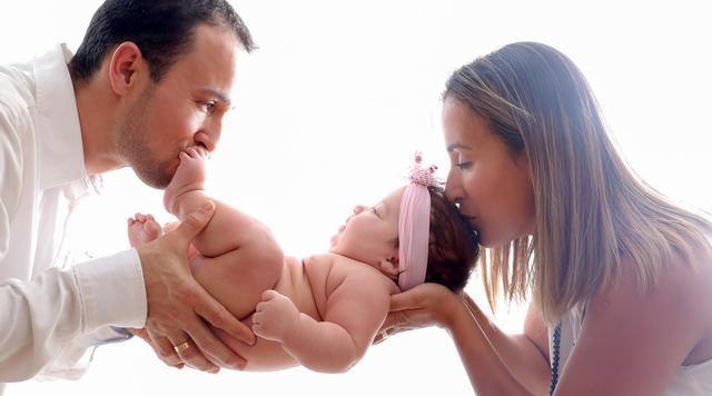 菁妈育儿|孩子几时会坐、爬、站？0-12月宝宝大动作发育全攻略，妈妈要牢记