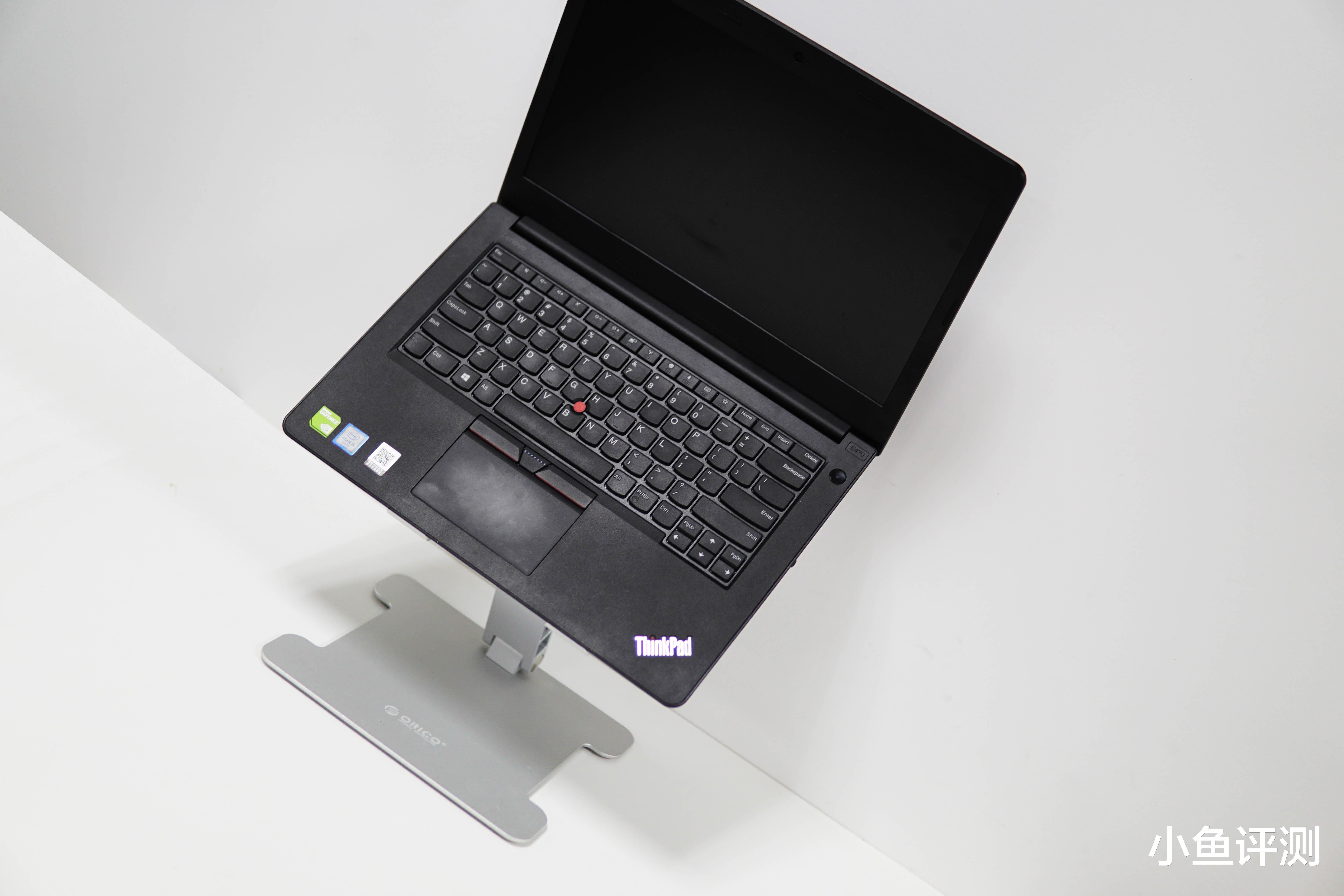 网络安全|集成HUB+多角度可调+铝合金材质，ORICO的笔记本支架太不简单了！