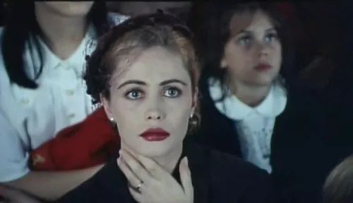 芒果台|昔日「美艳尤物」云端陨落——又一个被「整容」毁了的神颜美女