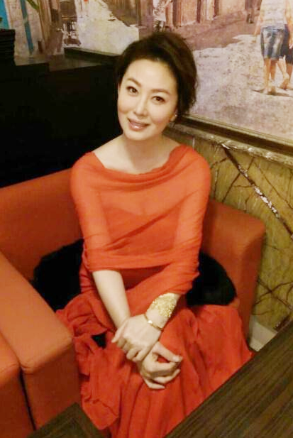 王思懿|女星王思懿：演“潘金莲”走红，在北京买房定居，49岁仍未做妈妈