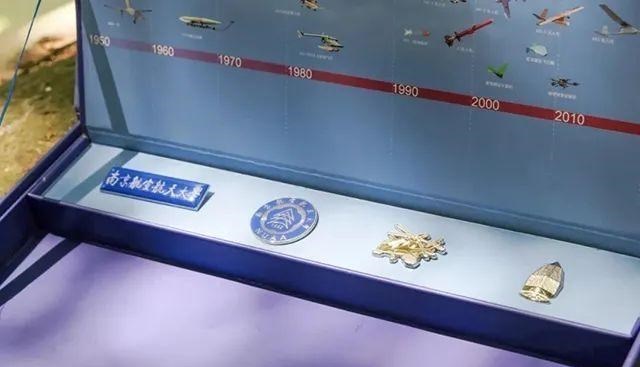 90后宝妈经验|高校花式录取通知书又双叒叕来了！美哭网友：好想再考一次大学