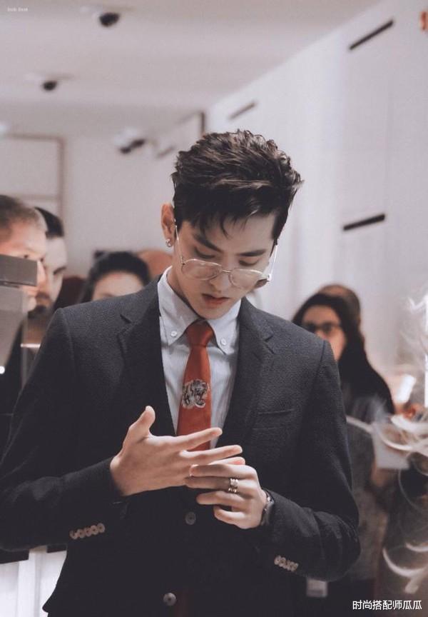 发型|不管多大年纪的男人，这5种发型要少留，尤其第1个，邋遢还油腻