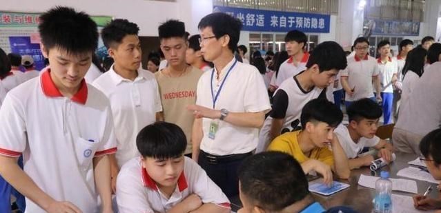 招聘|知名国企“中储粮”开始招聘，食宿全管，待遇优厚，公务员都羡慕