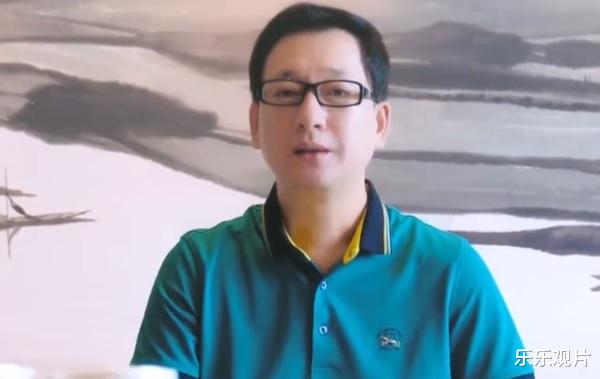 郑爽|郑爽父母旧照被扒，生活中他们特别能装，买豪宅别墅从不手软