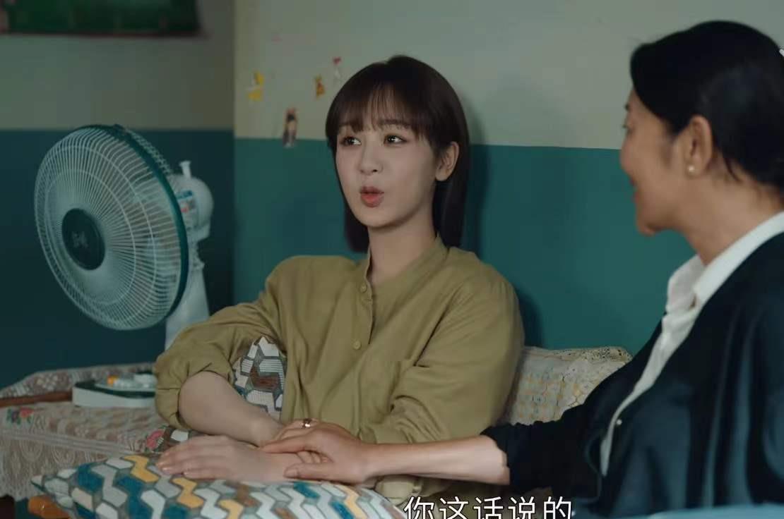 写真|闺蜜演了类似题材的电视剧，乔欣和杨紫难得被相提并论，谁更出圈