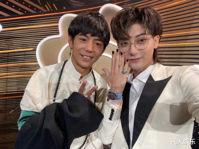 姚安娜|《中餐厅》嘉宾简历引发热议：刮目相看的姚安娜，夸不出口的丁真