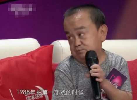 |“特型演员”张伸的毁灭史，他的故事好无奈
