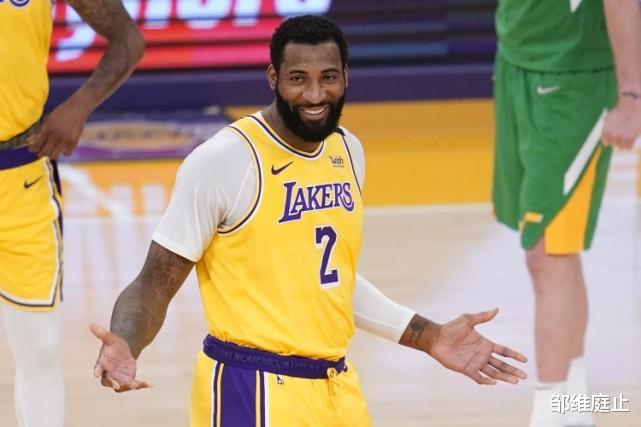 湖人队|湖人掉到第七,揪出三大“罪人”!替两人感到不值,戴维斯谈输球的原因