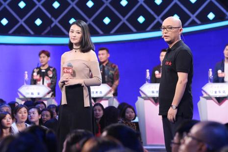 非诚勿扰|收废品小哥上非诚勿扰，惨被灭灯还遭羞辱，孟非：说说收什么废品