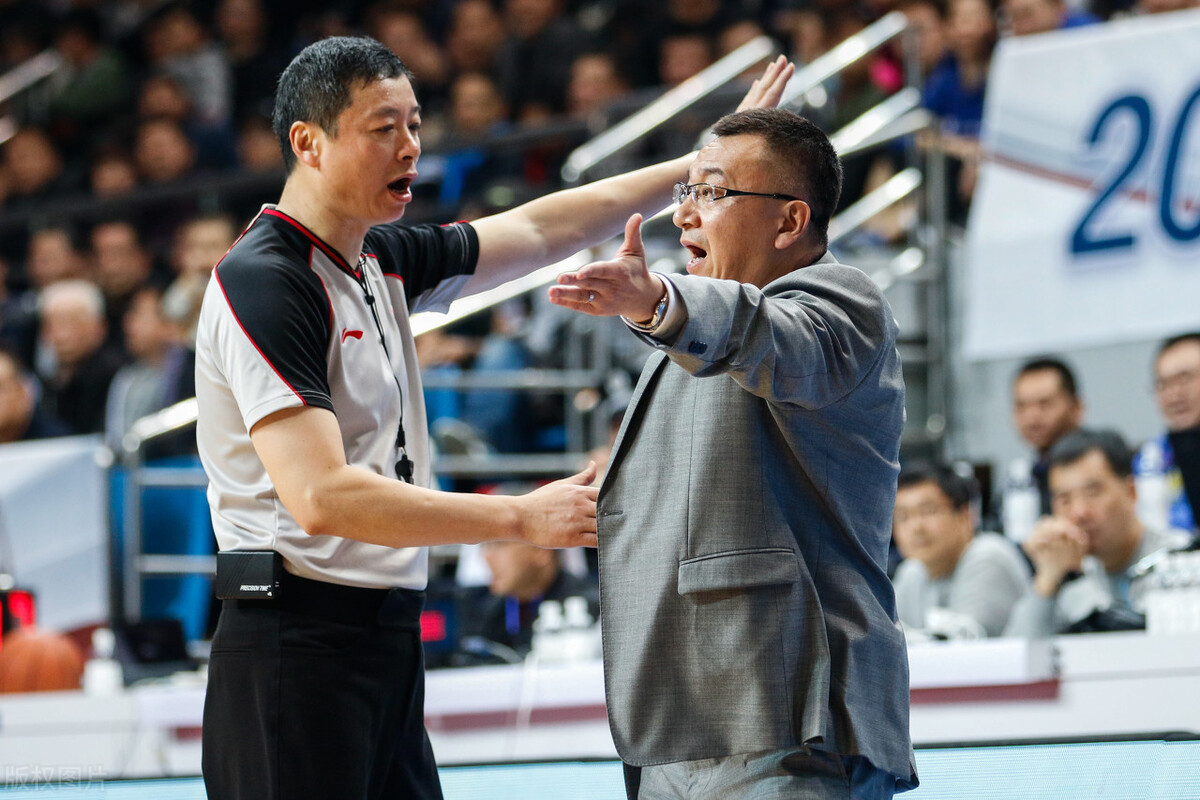 姚明|杜锋喜从天降！曝7冠王教头重磅加盟，姚明这次立功了