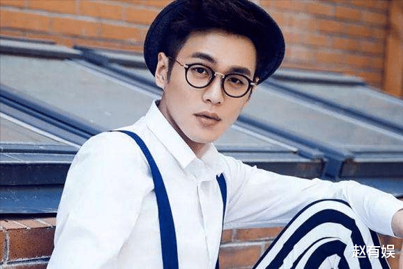 张若昀|教科书般的爱情:狐狸夫妇只爱你的浪漫,网友:人类悲喜并不相通