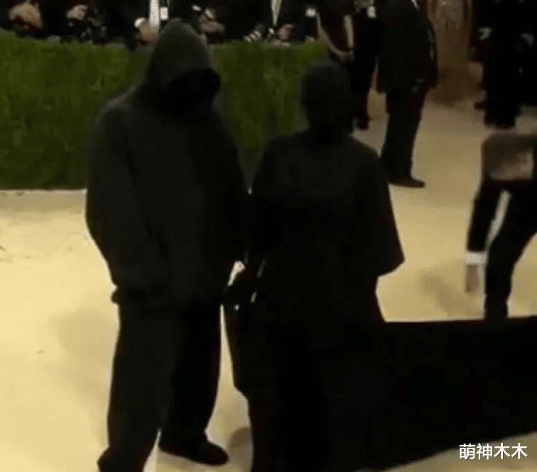 金·卡戴珊|Met Gala红毯又来了!卡戴珊穿成表情包,亨特·莎弗美瞳吓人