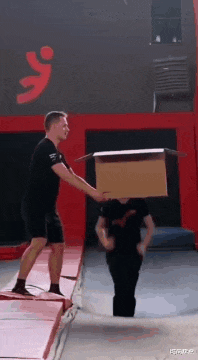 秘书|去老板办公室发现女秘书躺在椅子上睡着了，这是发生什么了