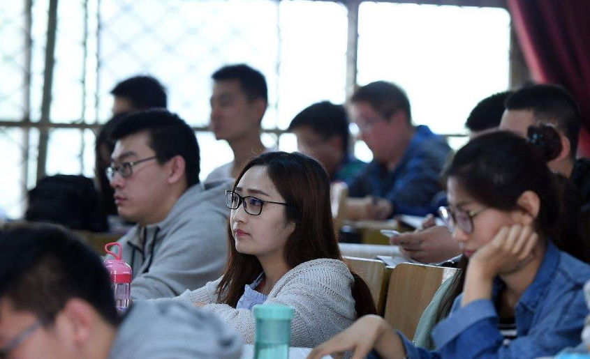 大学生|毕业生看过来，又一“铁饭碗”开始招人，岗位冷门但工资可观