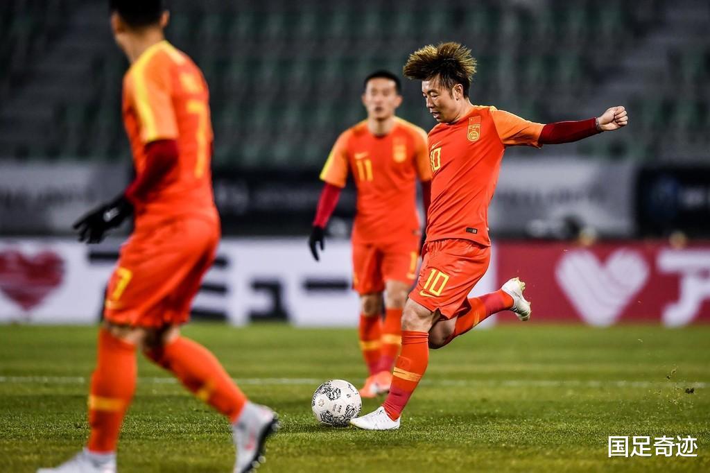 李鐵|李鐵國足集訓(xùn)最大收獲：30歲國腳4場3球大爆發(fā)成“新祁宏”