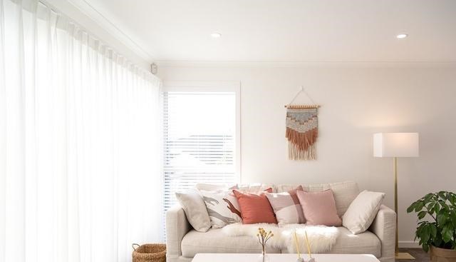 不被父母左右,新婚夫妻的94㎡婚房,不攀比、不堆砌,简单就好