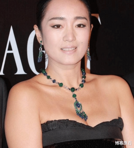 解密古代天珠|巩俐的翡翠色润清透，散发迷人光芒！翡翠如何保养才能越变越亮？