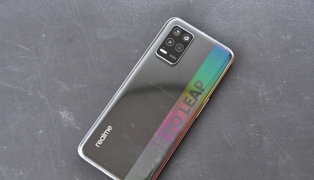 奶爸育儿宝库|5000mAh+120Hz屏，8GB+128GB版仅1299元，千元5G手机重回低价