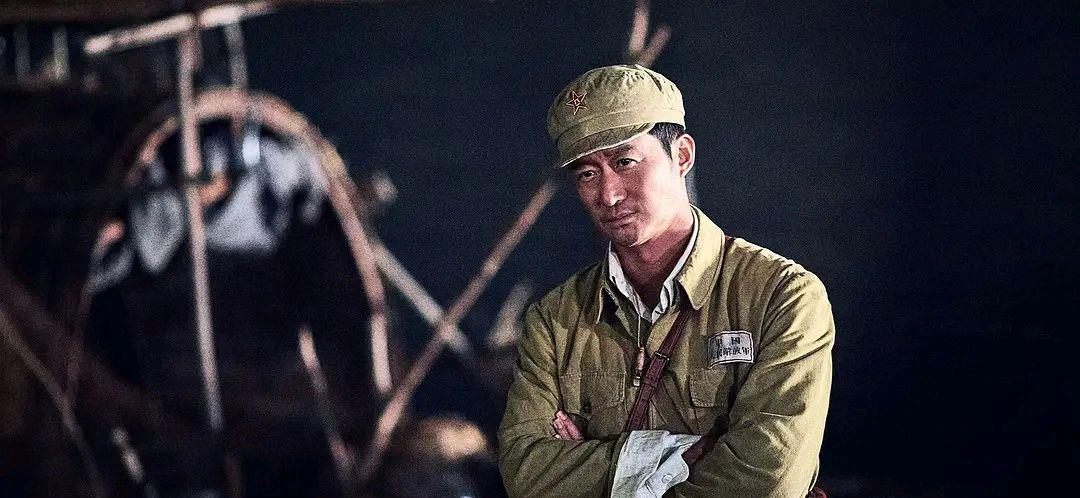 长津湖|《长津湖》全球周票房降至第三，《毒液2》超《007》夺得周冠军